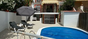 Spacious 5 Bedroom Town House with Private Pool