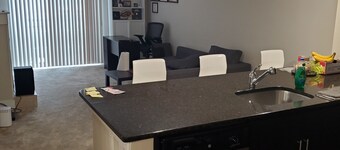 EL RIO ( WASHINGTONEAN BLVD IS 5 MINUTES NEXT TO OUR APARTMENT)