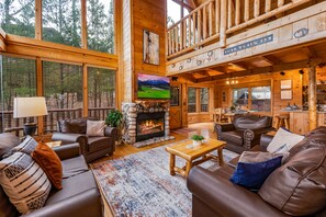 Smart-TV, peis, fotballspill og bøker