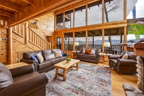 Smart-TV, peis, fotballspill og bøker