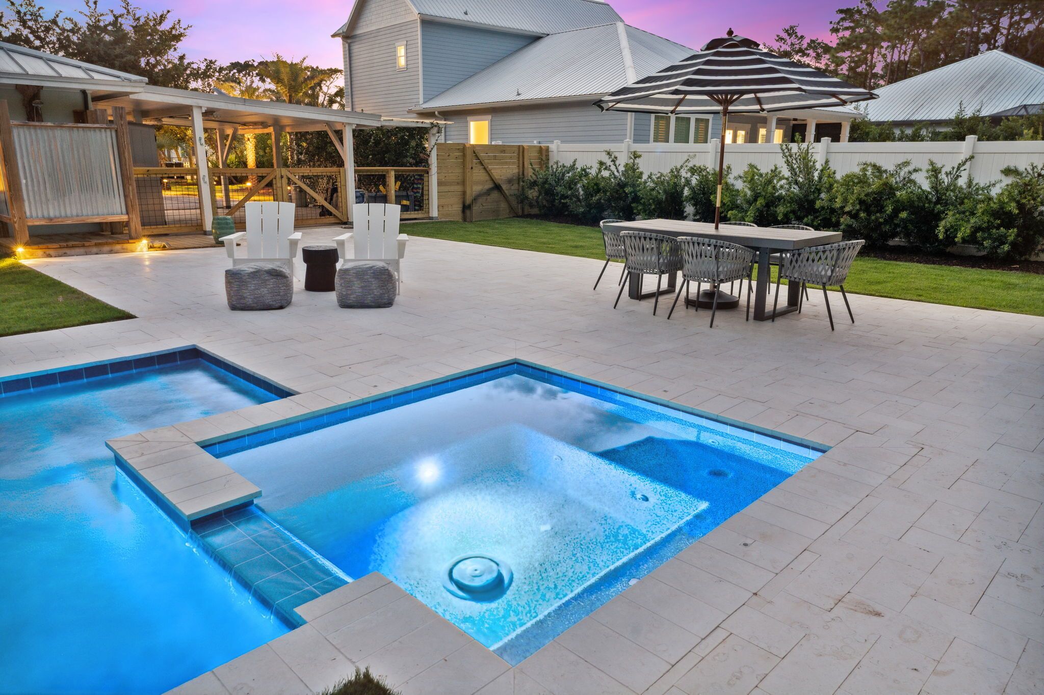 Et oppvarmet basseng