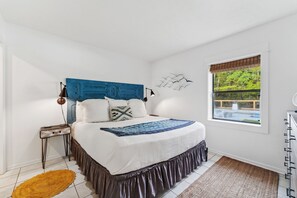 2 slaapkamers, een bureau, een strijkplank/strijkijzer, gratis wifi