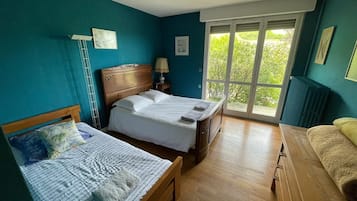 5 makuuhuonetta, silitysrauta/-lauta, ilmainen Wi-Fi