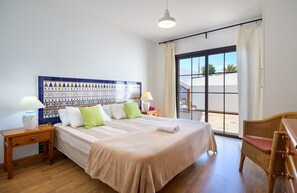 4 slaapkamers, reisbedje, wifi