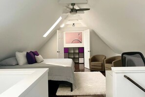 2 makuuhuonetta, silitysrauta/-lauta, Wi-Fi, vuodevaatteet