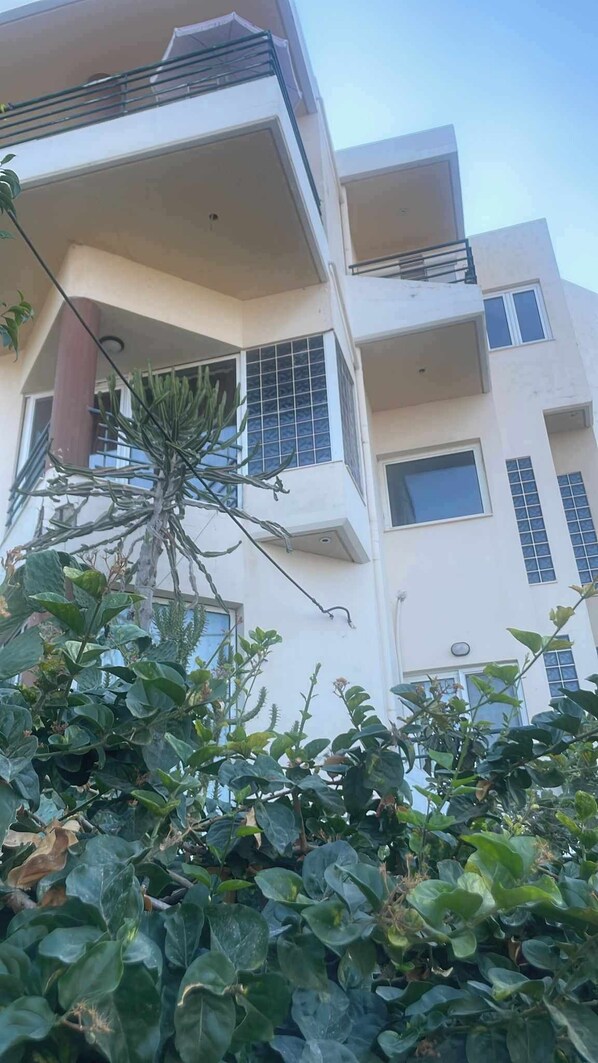 Exterior detail - Appartment by the sea (Ρόδος)