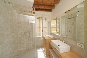 Hair dryer, slippers, towels, soap - DIMORE DEL CENTRO - Domus Coeli (Salò)
