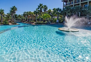 Pool - Walk to the beach & Lagoon Pool-Bumblebee Cottage (Panama City Beach)