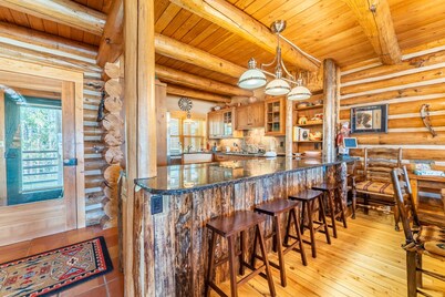 Log Home Close to Ski Areas with Golf Course and Mountain Views!