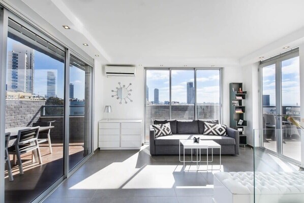 Televisor i oficines