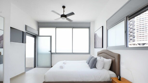 3 chambres, fer et planche à repasser, Wi-Fi, draps fournis