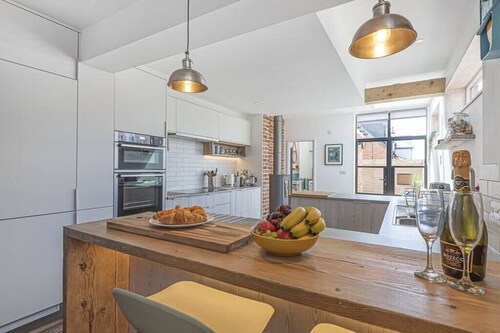 Seagrass Cottage - Beautifully renovated with view