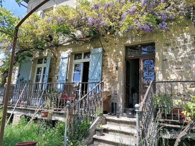 18th-century farmhouse in the lush Aveyron countryside