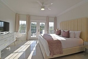 6 sovrum, strykjärn/strykbräda, gratis wi-fi och sängkläder