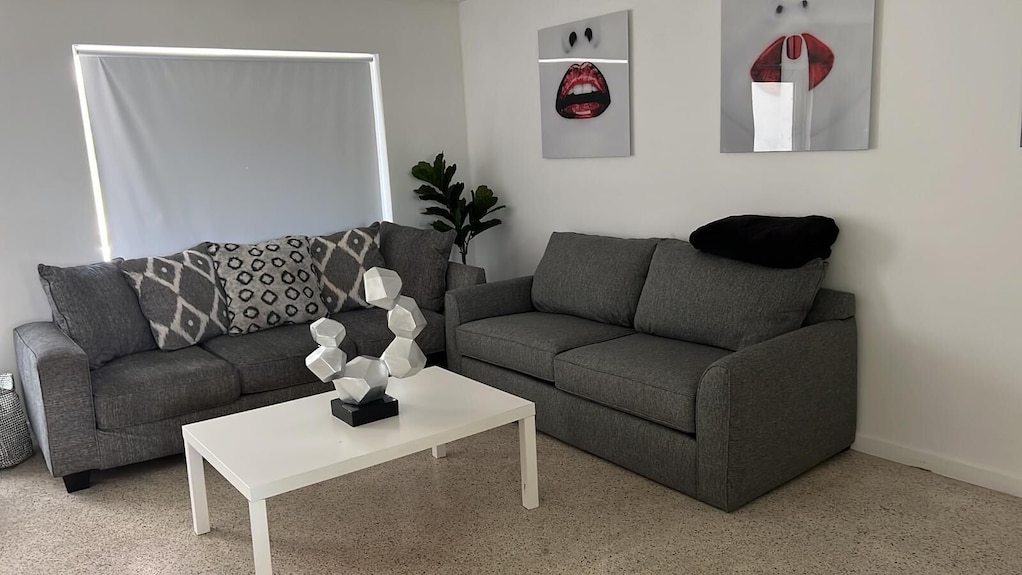2 Bedroom 2 Bath Beach 1 Min Walk 8 People Keyless Free Parking Flex Check In - Florida