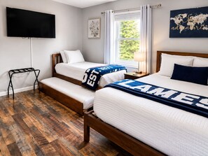 2 slaapkamers, een bureau, een strijkplank/strijkijzer, gratis wifi