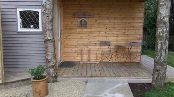 Cabin | Exterior