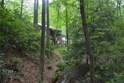 Creekside Retreat at Bald Top Mountain