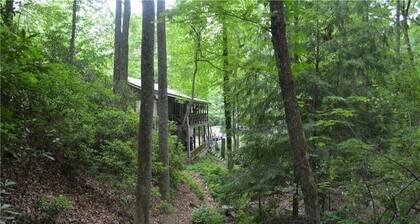 Creekside Retreat at Bald Top Mountain