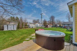 Bain à remous extérieur