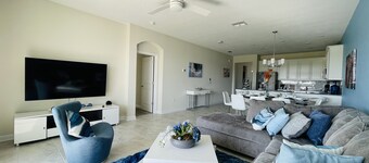 LUXURY RESORT & GOLF CONDO MIN CLOSE TO DISNEY