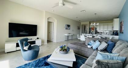 LUXURY RESORT & GOLF CONDO MIN CLOSE TO DISNEY