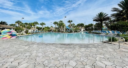 LUXURY RESORT & GOLF CONDO MIN CLOSE TO DISNEY