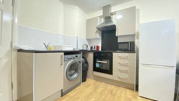 Apartment | Private kitchen | Fridge, microwave, oven, stovetop