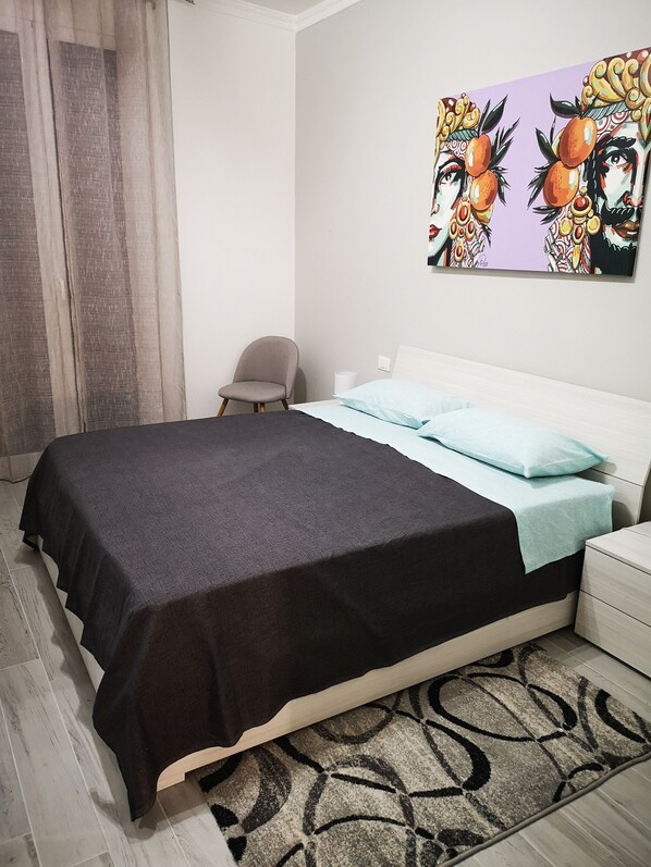 2 bedrooms, iron/ironing board, travel cot, bed sheets