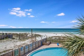 Pool - Moondrifter #305 2 BR - Free Beach Chairs! (Panama City Beach)