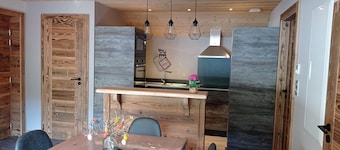 3-star apartment with a mountain-style decor