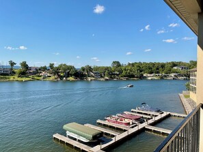 Property grounds - Stunning New Lake Hamilton Condo Lake front on 7 South 🐟 🛶🎣  (Hot springs)
