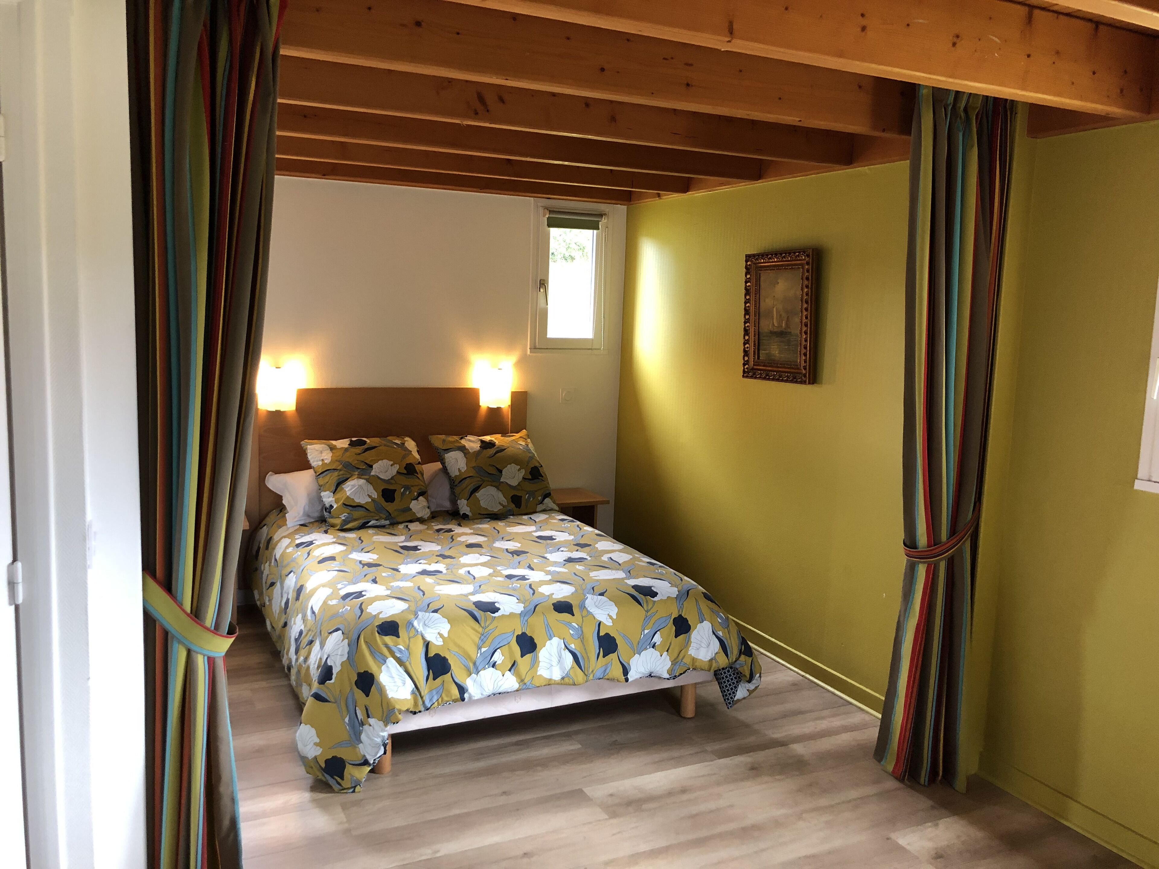 2 habitaciones, cuna de viaje, wifi gratis y ropa de cama 