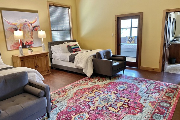 6 soverom, strykejern/-brett, reiseseng for barn og wi-fi (inkludert)