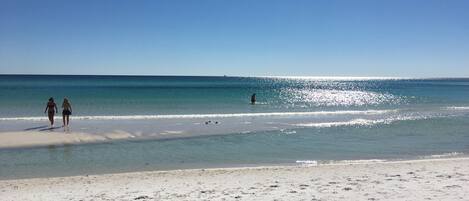 In Strandnähe, Liegestühle