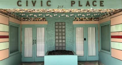 One of a kind historical theater from the 40’s.