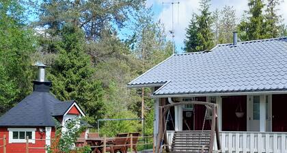 Peukaloinen b1 by Interhome