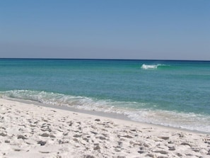 Beach nearby, sun-loungers, beach towels