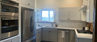 Enchanting historical home with River View