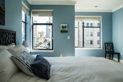 Amazing Large Central Modern Flat - Great for Work + Families