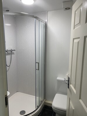 Shower, towels