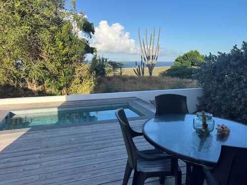 Appartement for the nature lover with spectacular ocean view. 