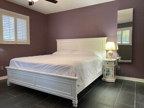 3 bedrooms, desk, iron/ironing board, free WiFi