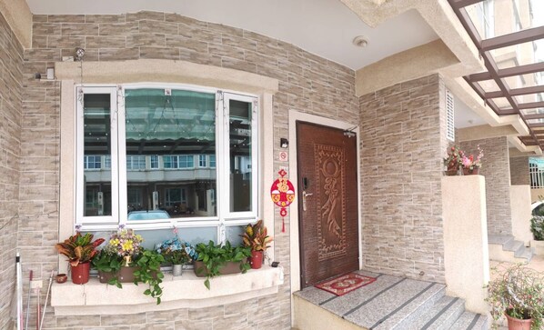 Exterior - Lucky Star (Ji'an)