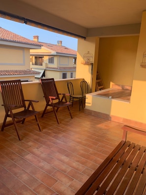 Appartement, 2 chambres, fumeurs, balcon | Terrasse/Patio