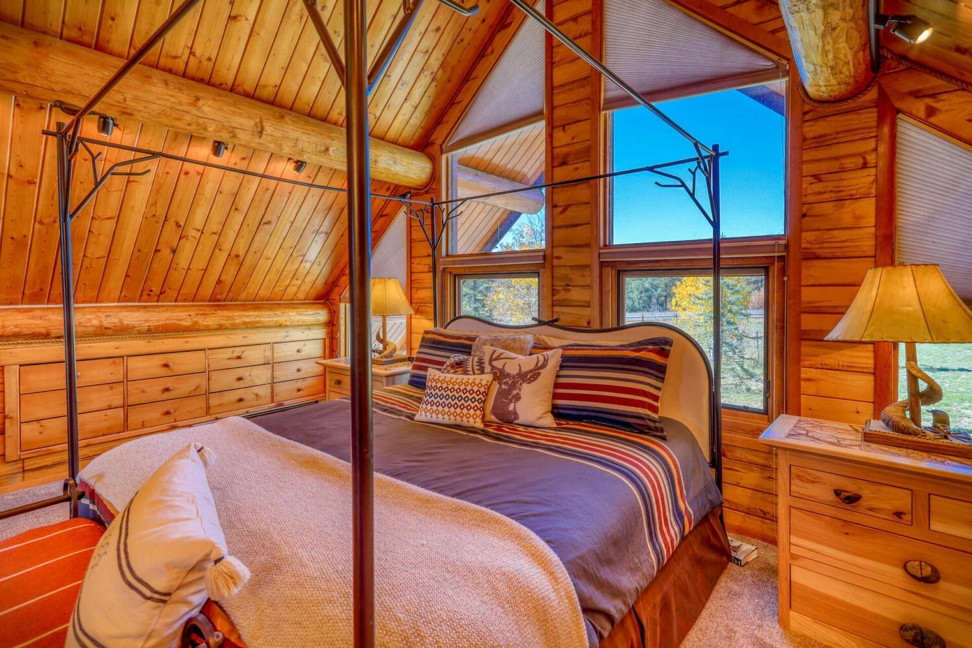 4 habitaciones, wifi gratis y ropa de cama 