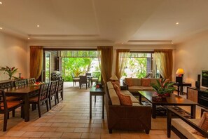 Deluxe House, 3 Bedrooms, Mountain View | Living area | Flat-screen TV - Eden Confort (Mahé Island)