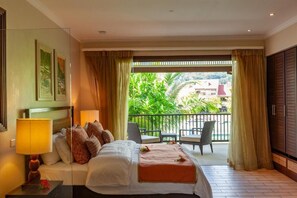 3 bedrooms, premium bedding, down duvets, in-room safe