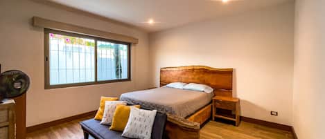2 bedrooms, Internet, bed sheets