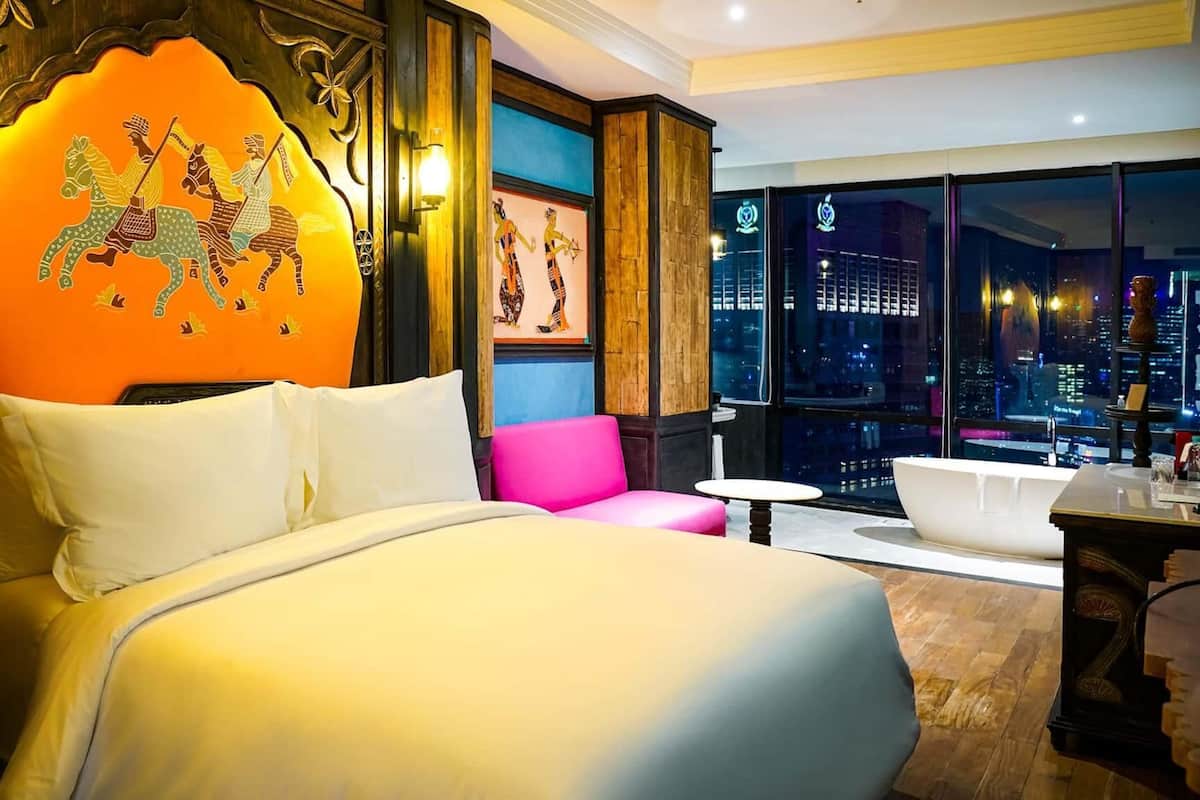 Orient Room - King Bed | 1 quarto, roupas de cama premium, frigobar, cofres nos quartos